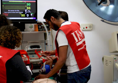 Vía aérea y ventilación mecánica en urgencias y emergencias